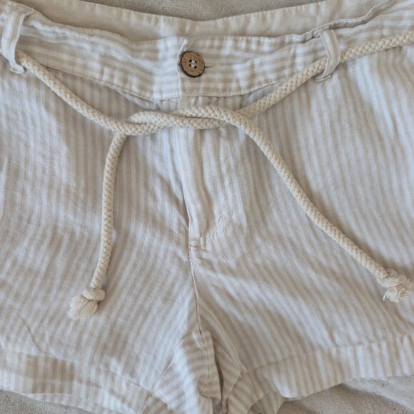 Cynthia Rowley 100% linen striped shorts - Picture 2 of 8